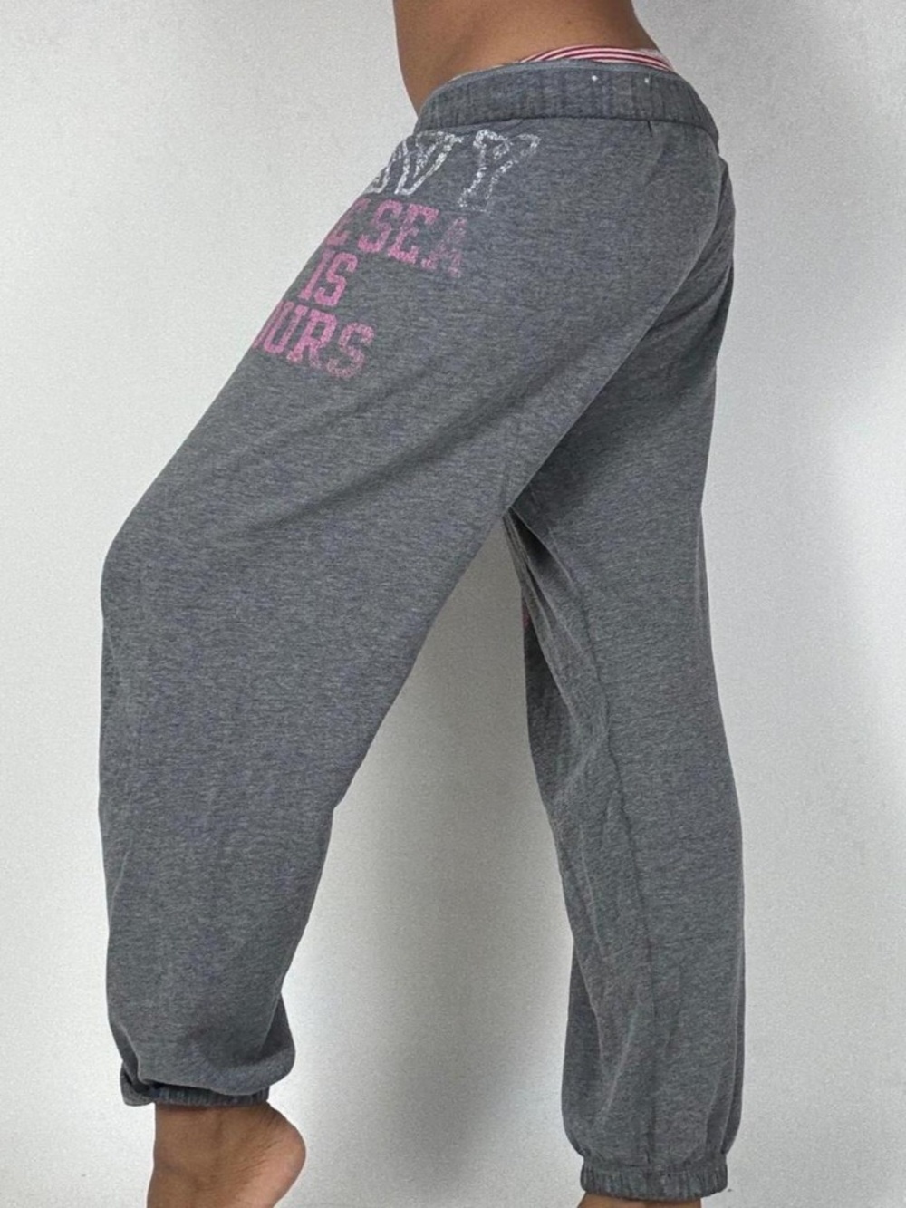 VICTORIAS SECRET PINK GREY SWEATPANTS